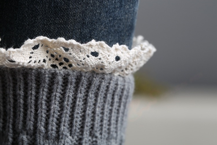 Womens Lace Trim Knit Boot Cuffs Crochet Thermal Short Leg Warmer Boot Toppers